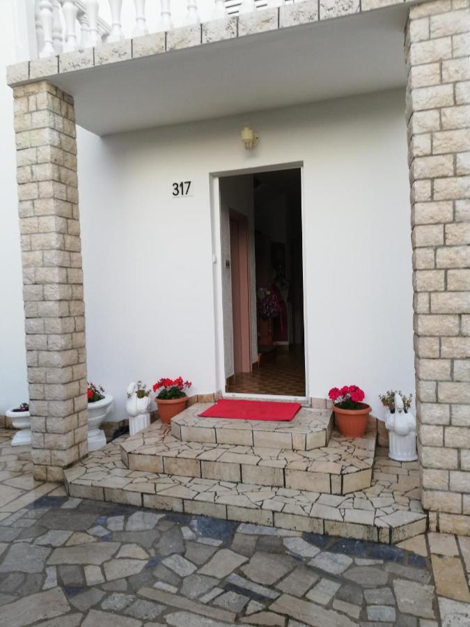 Smjestajni Objekt Padovan Banjol Exterior foto